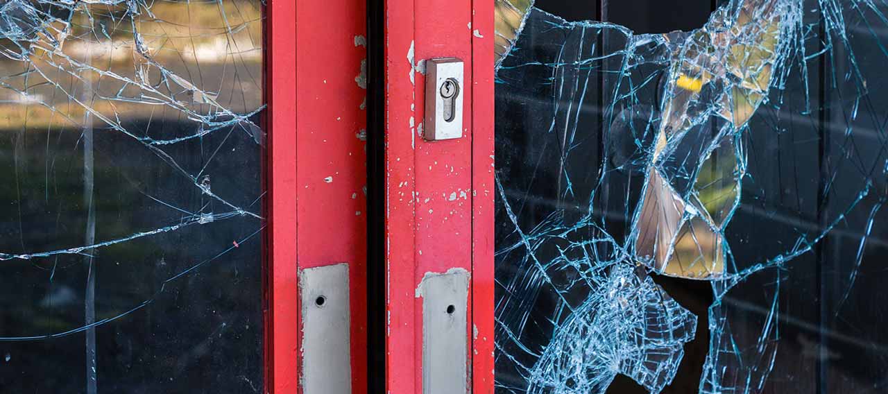 broken glassdoor